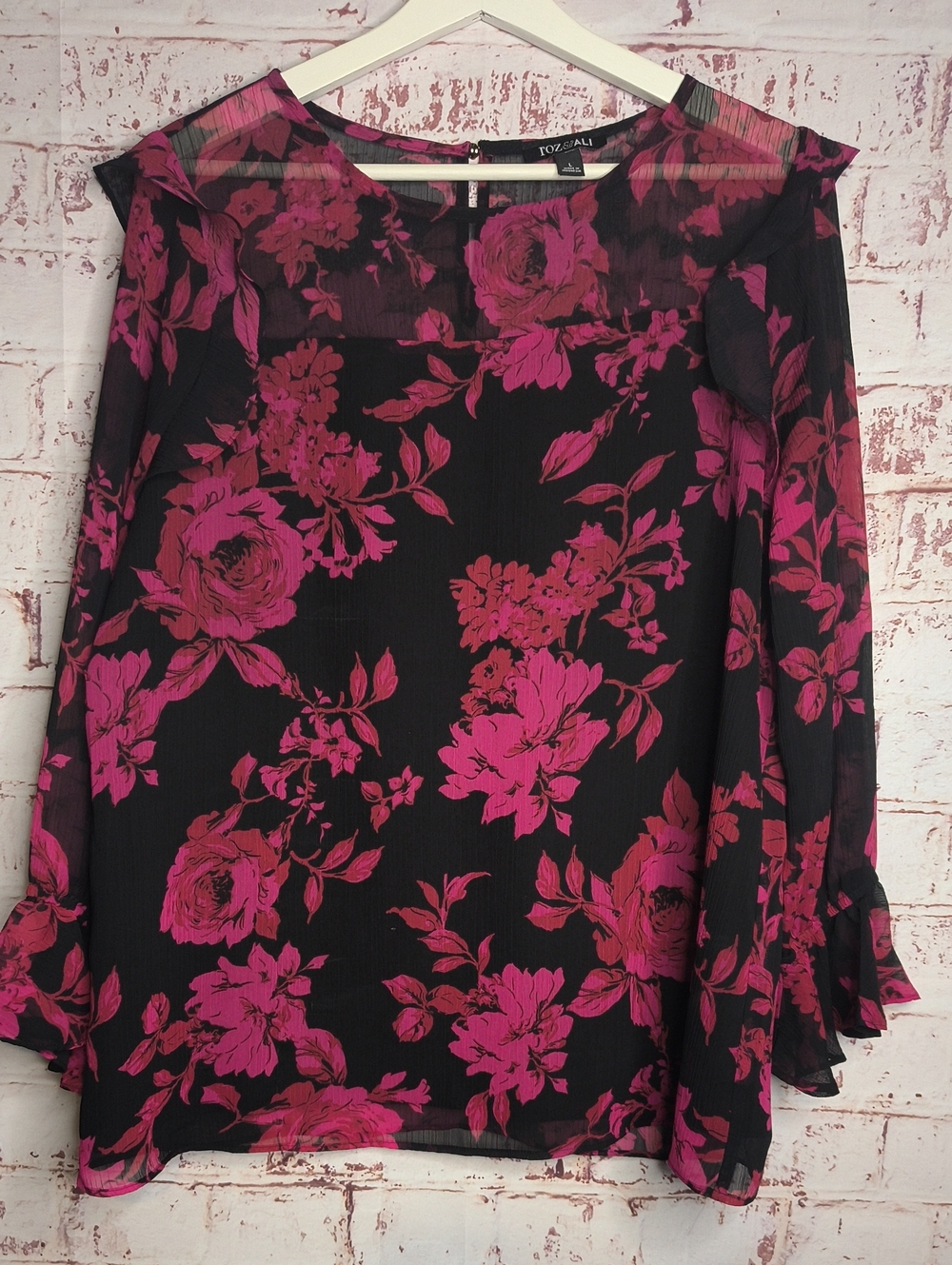 Black Fuchsia Floral Roz & Ali Large Round Neck Long Sleeve Light Weight